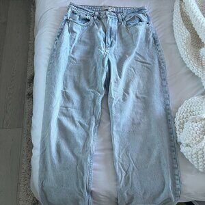 Abercrombie Women's Curve Love High Rise Loose Jean